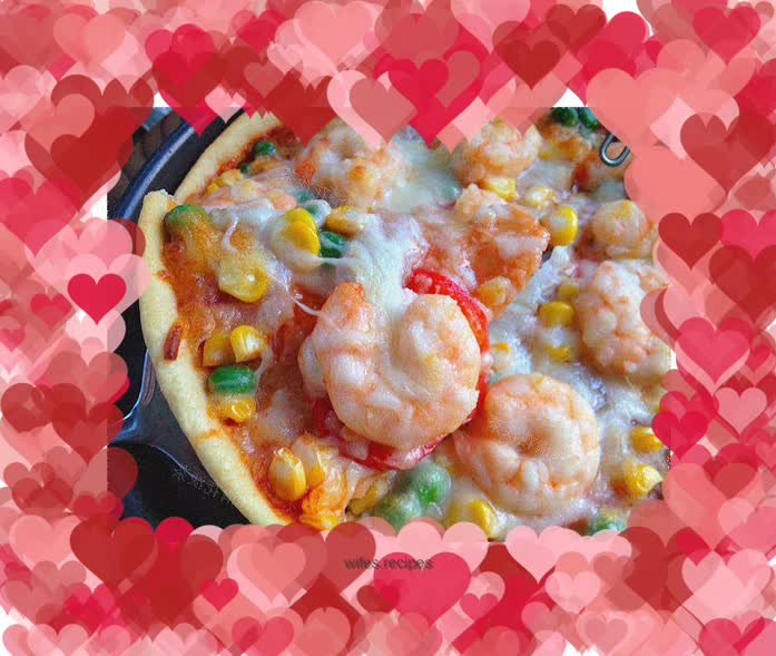 Shrimp and Bacon Thin Pizza