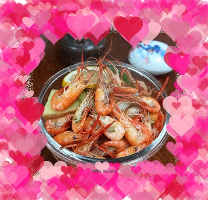 River shrimp with onion, ginger and lemon juice