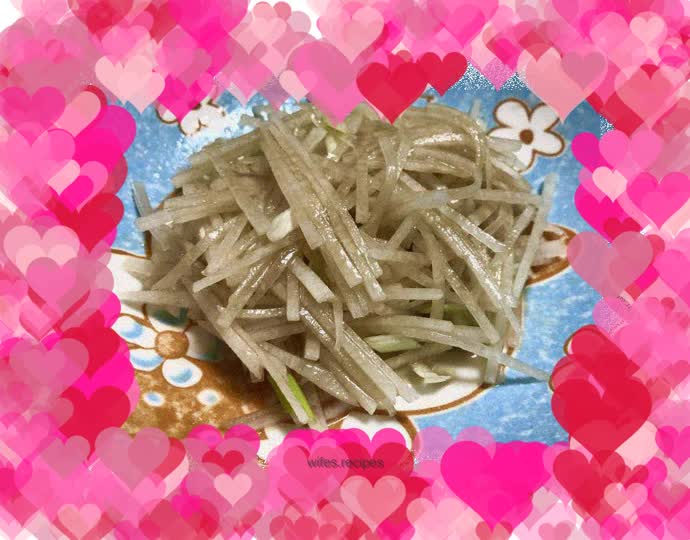 Cold shredded radish