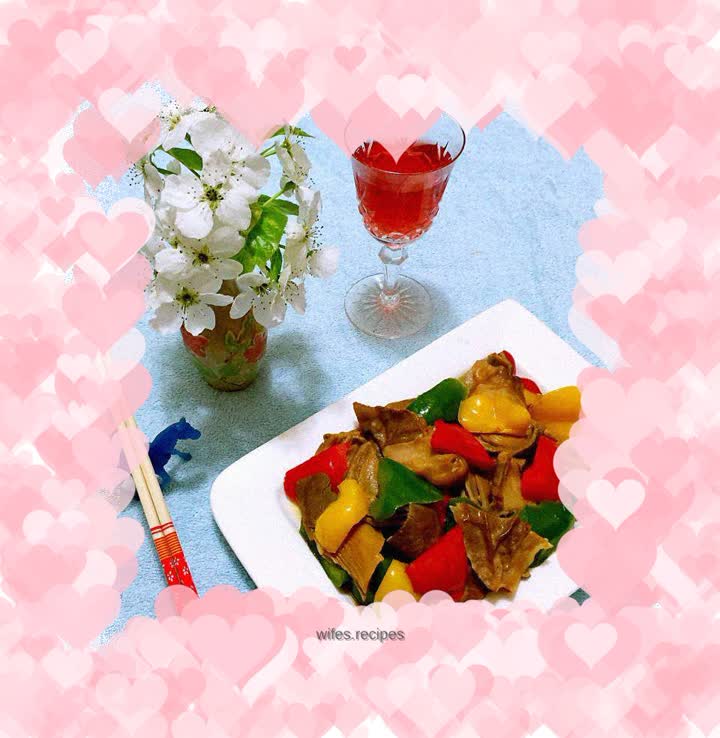 Colorful pepper fried belly slices