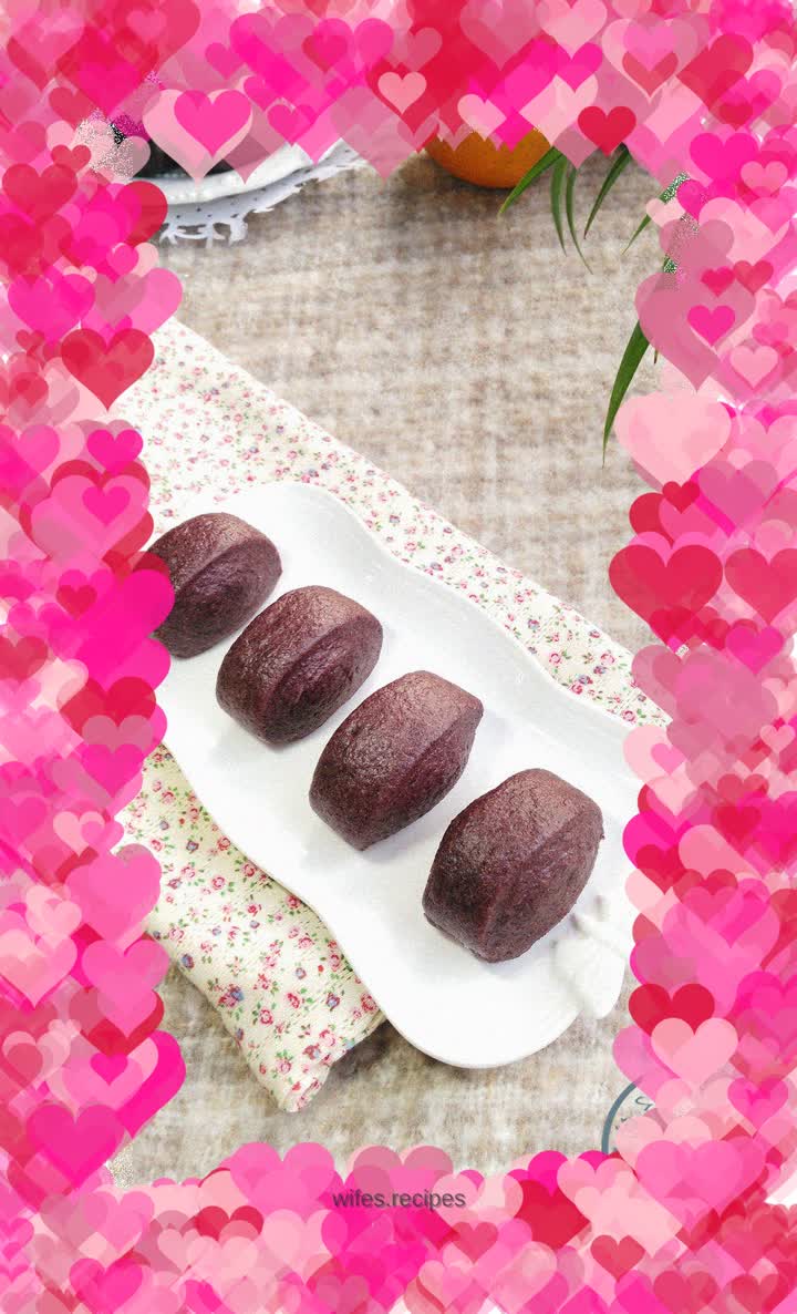 Black rice and honey steamed buns