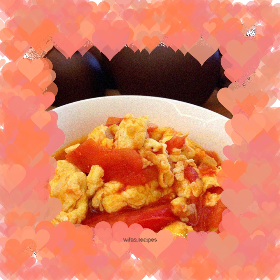Scrambled eggs with tomatoes