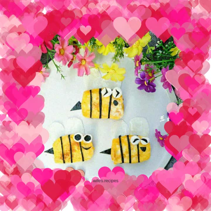 Cute little bee steamed bun slices