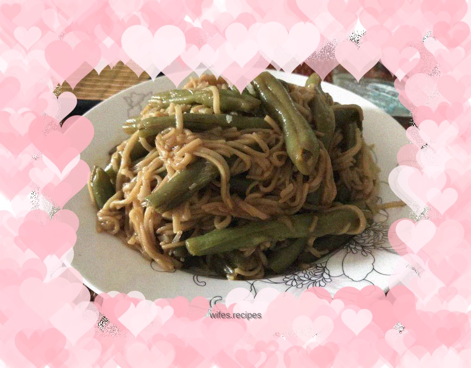 Simple version of green bean braised noodles