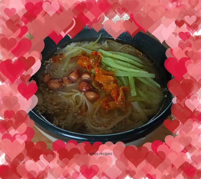 Hot and sour noodles