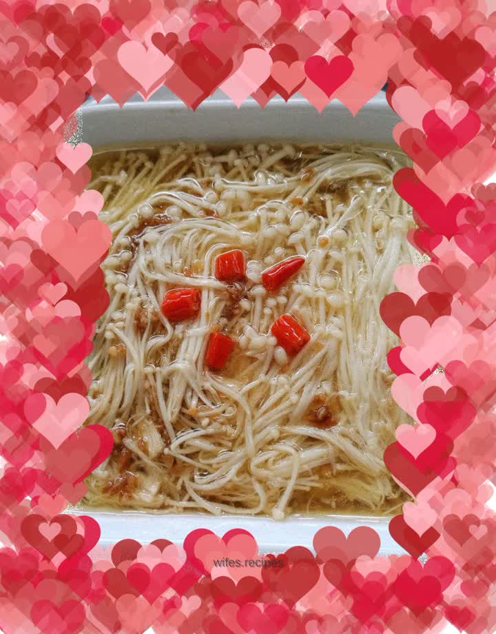 Steamed Enoki Mushrooms with Garlic