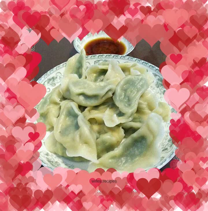 Dumplings stuffed with chives and eggs