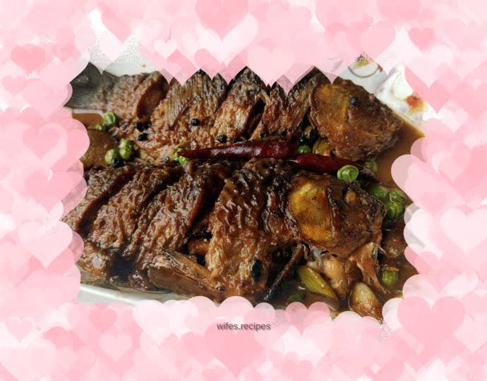 Braised crucian carp