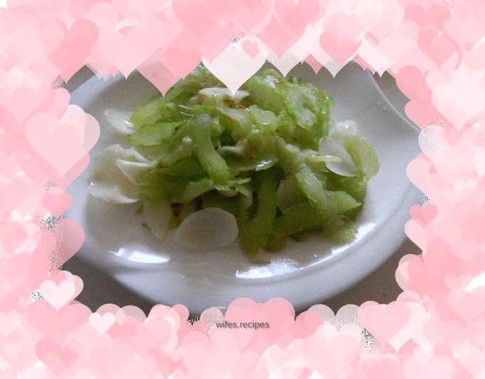 Stir-fried celery and lily