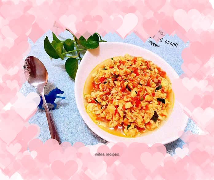 Scrambled eggs with tomatoes