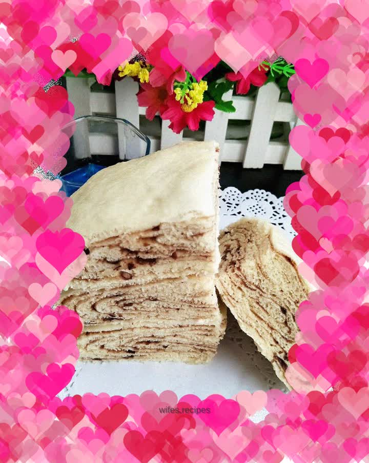 Red bean paste layer cake