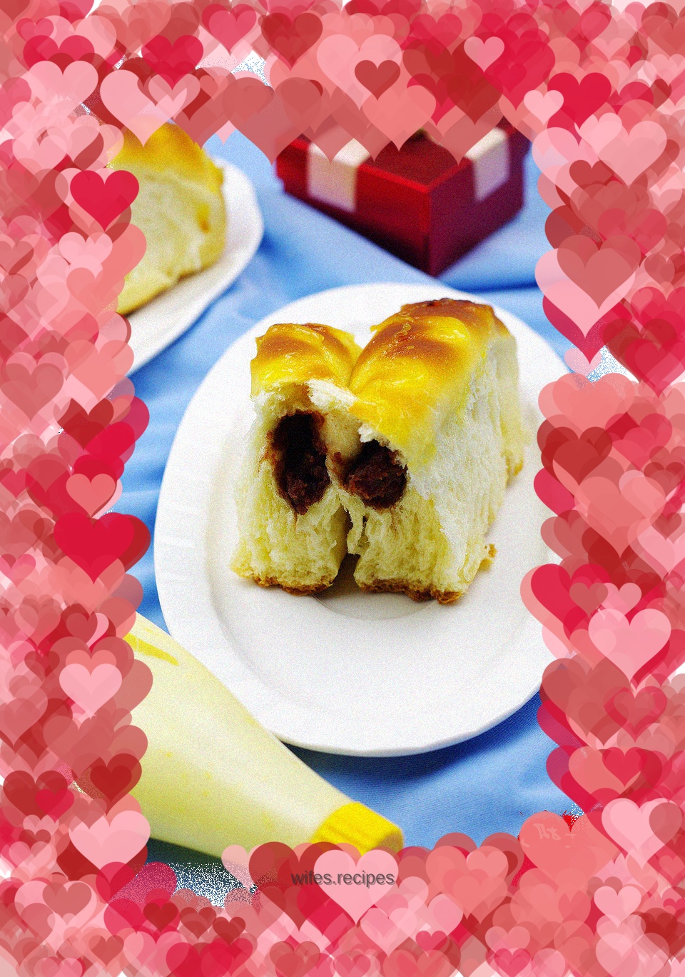 Salad and bean paste steak buns