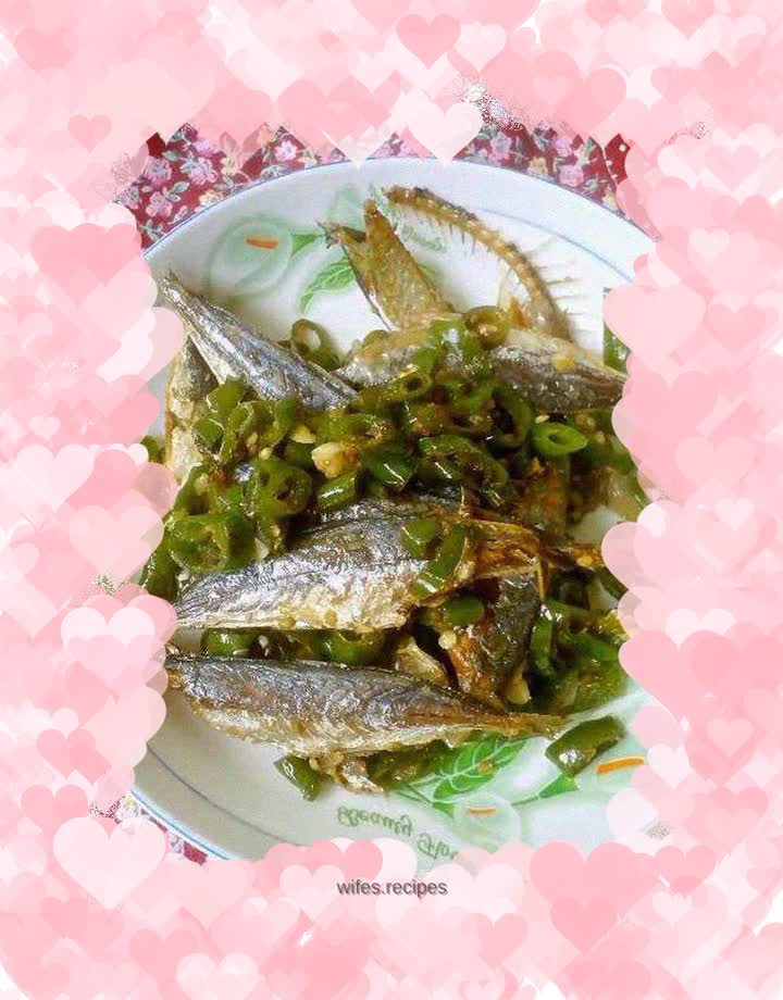 Fried Dried Balang Fish with Chili Pepper