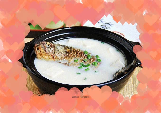 Milky white fish soup