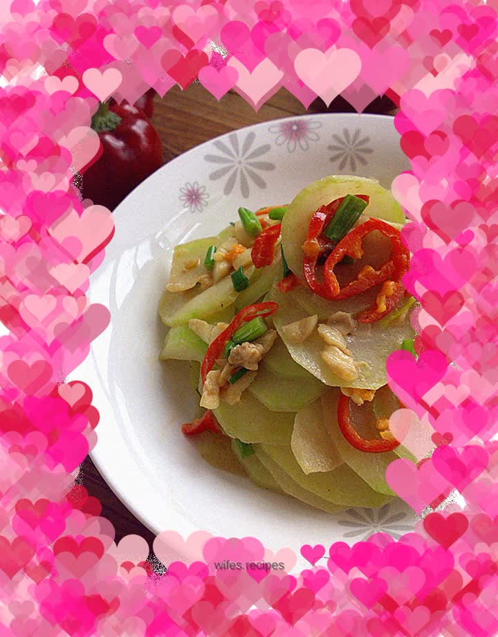 Stir-fried zucchini with pepper and curd