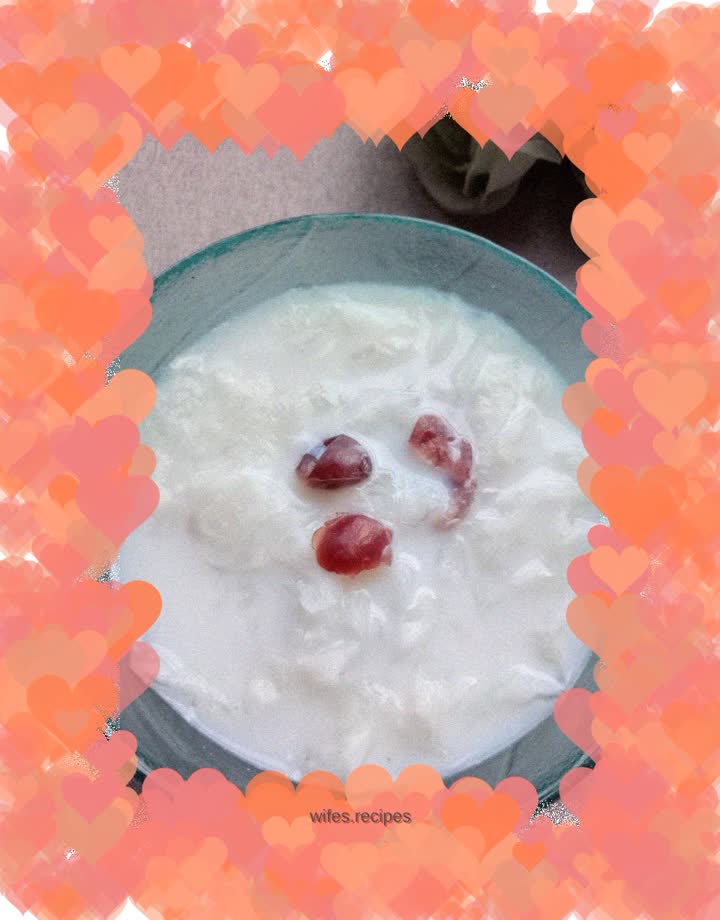 Cranberry Milk Stewed Tremella Fungus