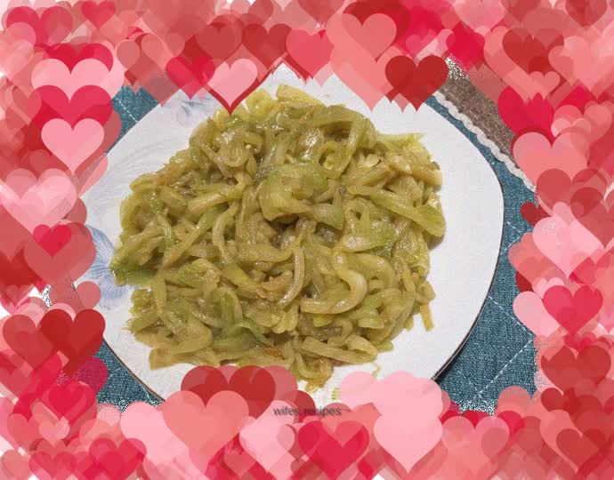 Shredded garlic and eggplant