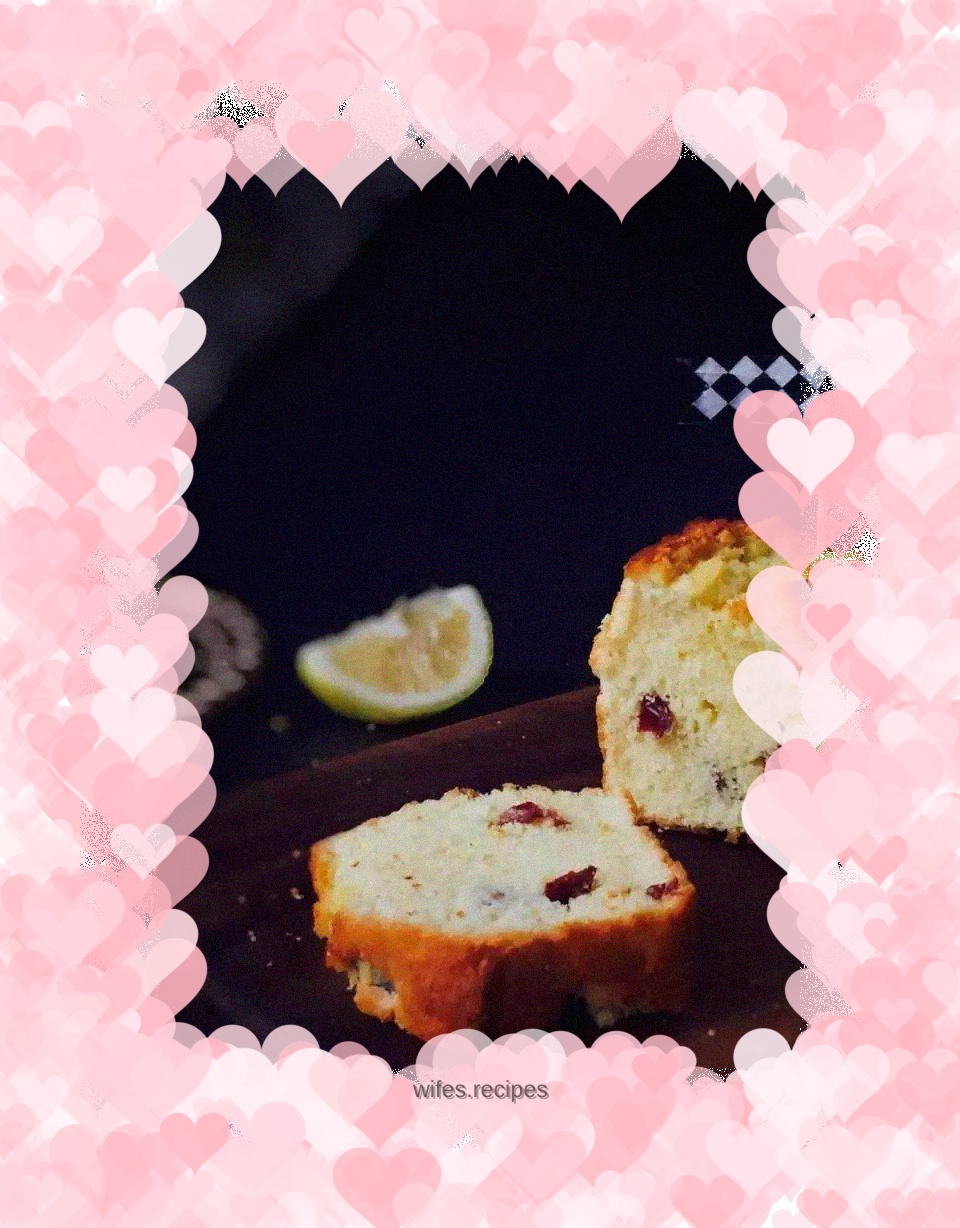 Dried fruit pound cake