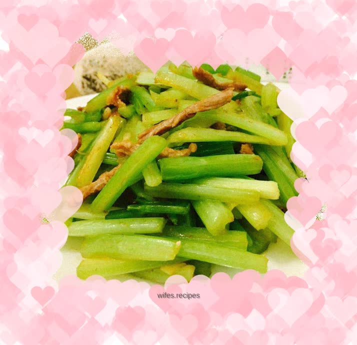 Stir-fried shredded pork with celery