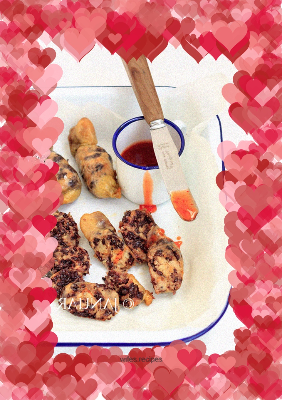 Chicken drumsticks wrapped in black rice