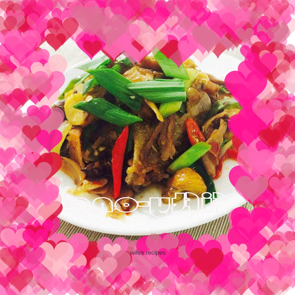 Shredded Cured Chicken and Stewed Chestnuts