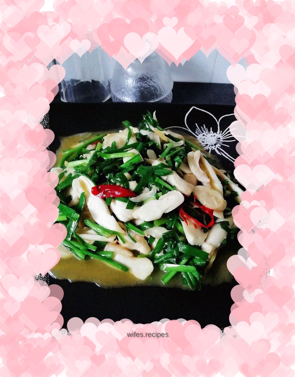 Stir-fried leeks with wild mushrooms