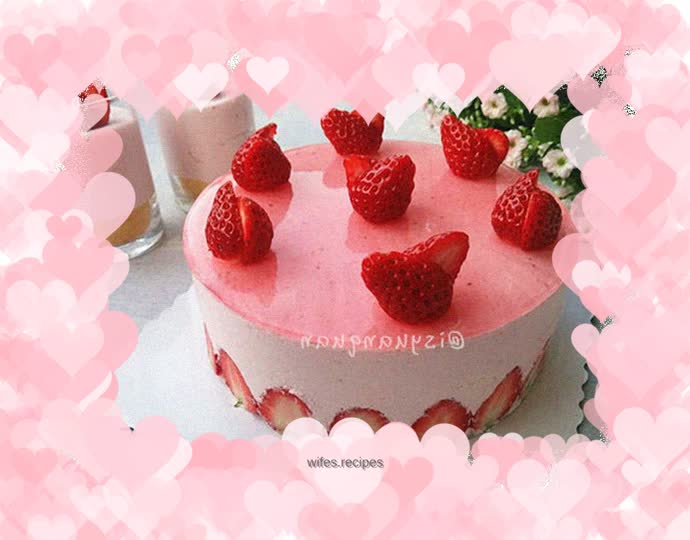 6-inch strawberry mousse cake