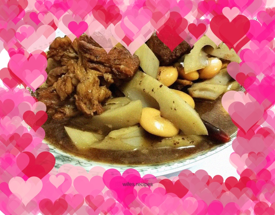 Spicy Pork Knuckle Stewed with Kidney Beans