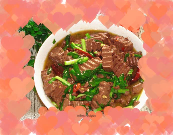 Fried pork blood with leeks