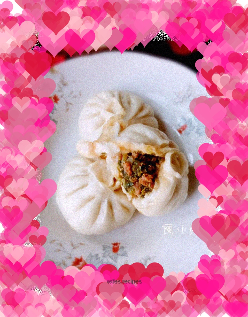 Pork and cabbage buns