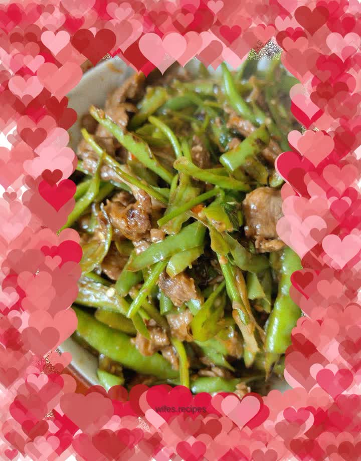 Stir-fried beef with green pepper