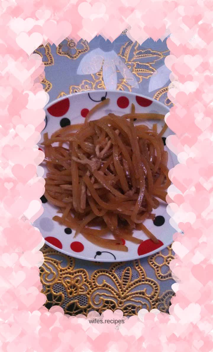 Shredded pork and pickles