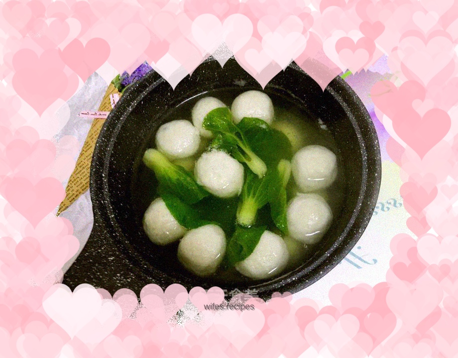 Quail egg fish ball soup