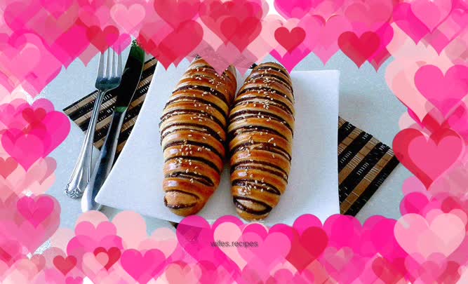 Caterpillar Bread with Bean Paste