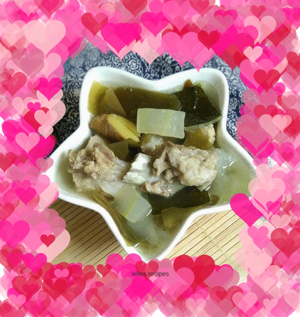 Spare ribs and winter melon rind soup