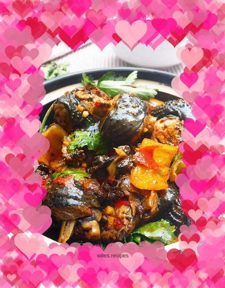 Spicy stir-fried black chicken