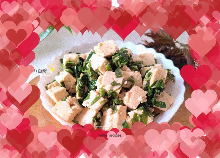 Toon sprouts mixed with tofu