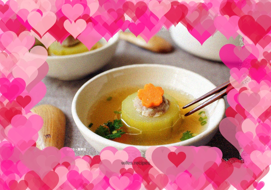 Large cucumber in broth