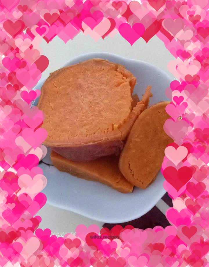 Steamed sweet potato with egg yolk