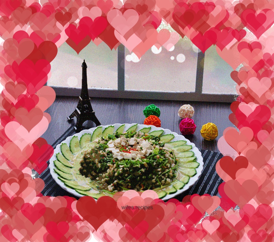 Chinese toon mixed with tofu