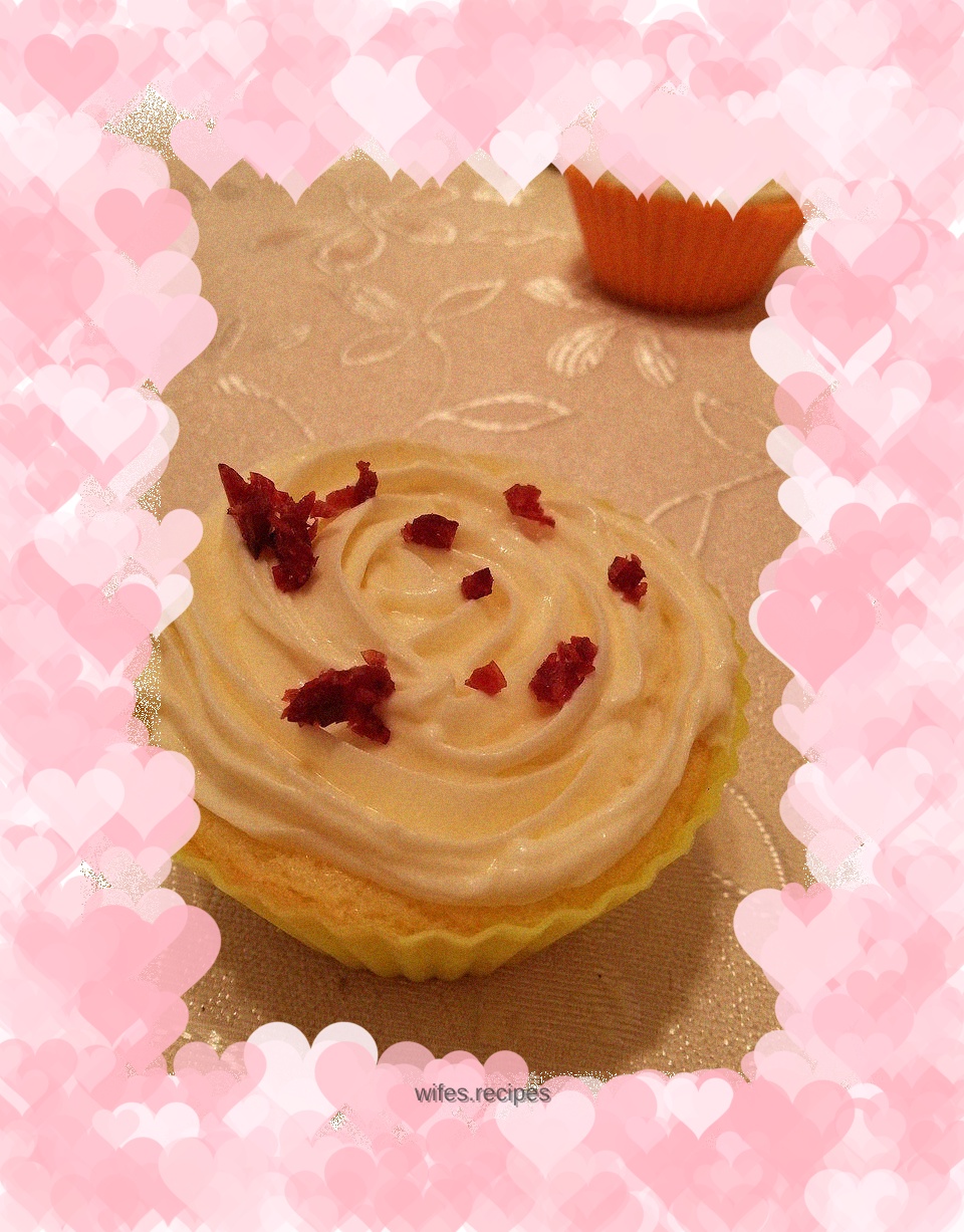 Cranberry Yogurt Cup Cake