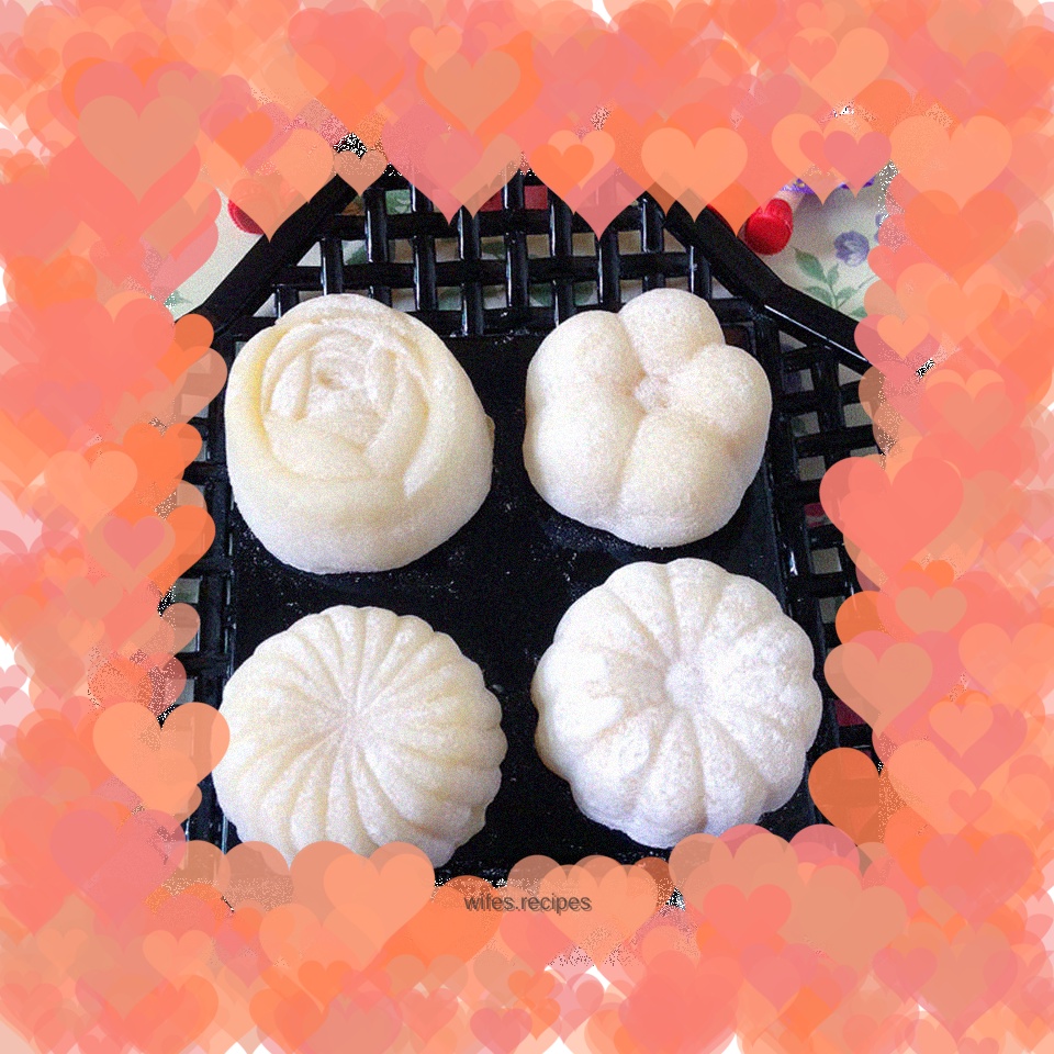 Bean Paste and Snowskin Mooncakes