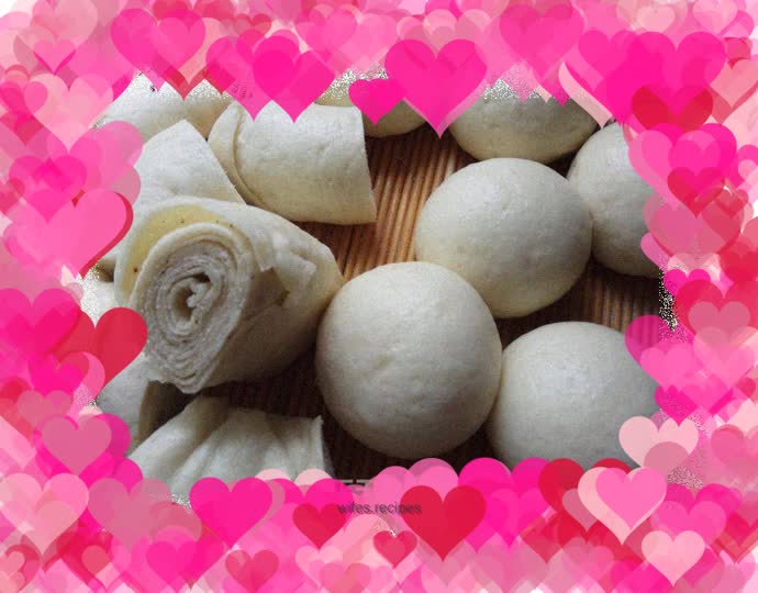 Salt and pepper mille-feuille rolls and steamed buns