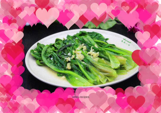 Stir-fried lettuce with garlic