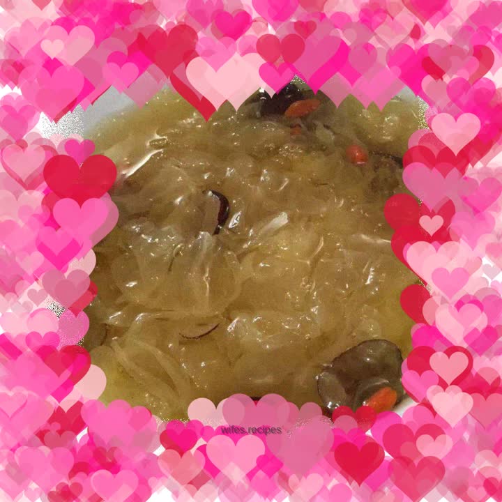 Red Date, Wolfberry and Tremella Soup