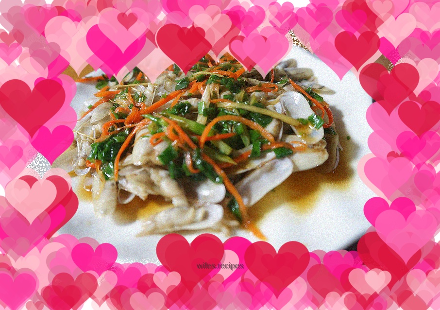 Sweet razor clams with scallion oil