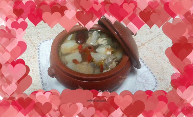 Steam Pot Chicken (Gastrodia Steam Pot Chicken) - a specialty dish of Yunnan