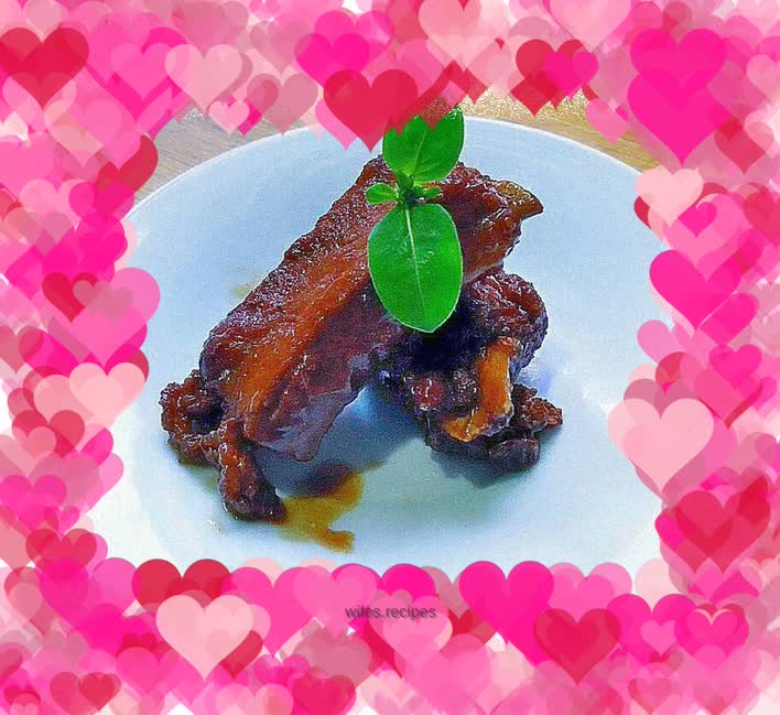 Braised pork ribs