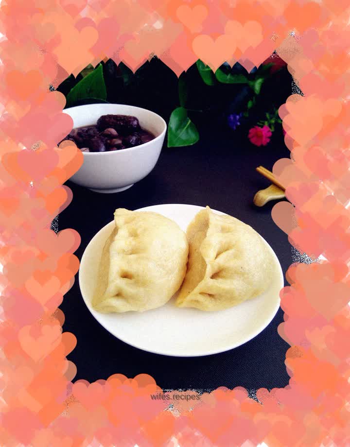 Steamed Dumplings with Mushroom and Cabbage Stuffing