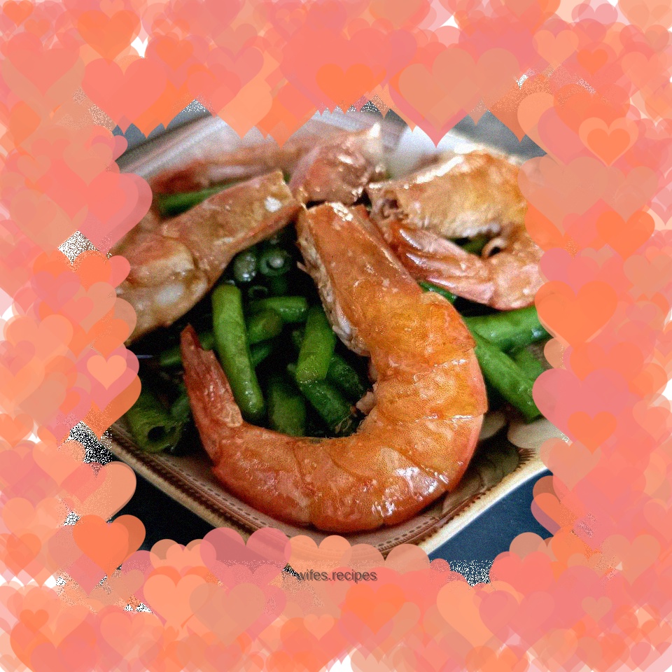 Stir-fried white shrimps with cowpeas
